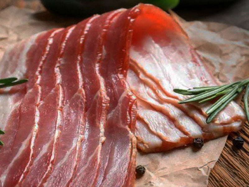 Tocino ahumado rebanado